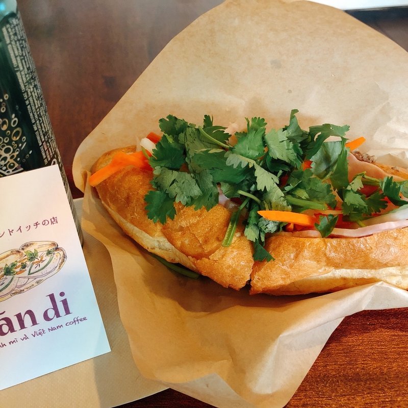 バインミー（ハムと自家製レバパテ）(アンディー)