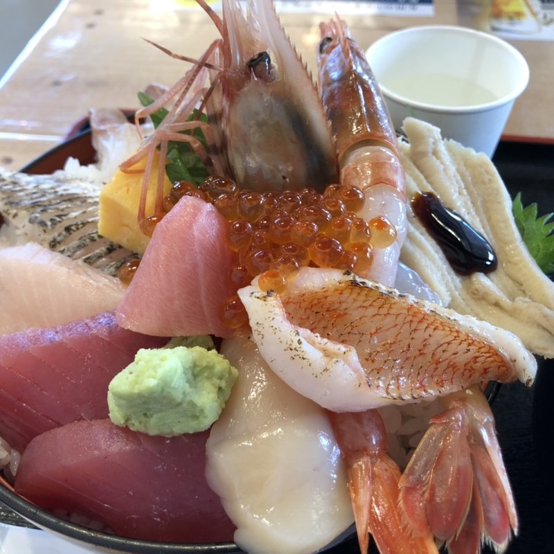 特選女川丼　大盛(お魚いちば おかせい)