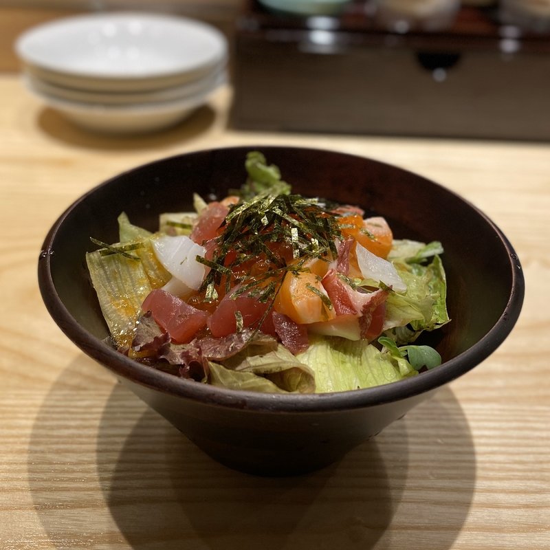 いくらたっぷりの海鮮サラダ(ハーフ)(魚柳)