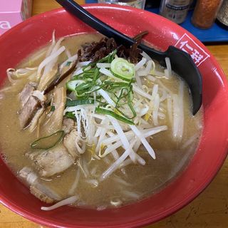 札幌ラーメン　麺1.5倍(みそ膳 仁科家 (にしなや)【どさん子グループ】)