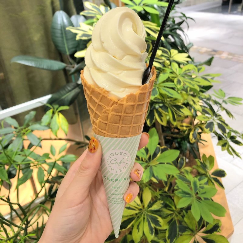 アップルソフトクリーム(ジェラート ピケ カフェ クレープ リー)