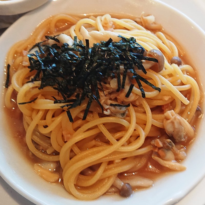 あさりとしめじの和風ソース(グラッチェガーデンズ 八王子みなみ野店 )