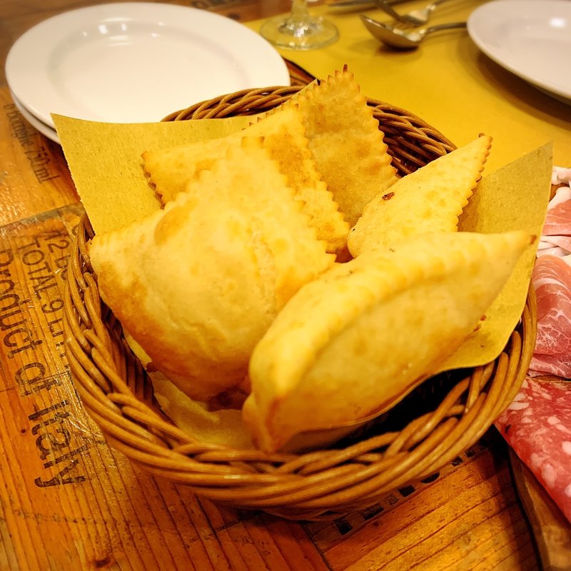 モデナ名物 自然栽培じゃがいものニョッコフリット(ピッツェリアパーレンテッシ)