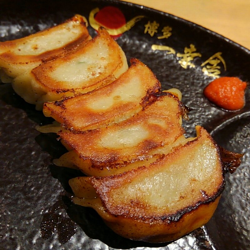 餃子5こ(博多一幸舎 大阪お初天神店)