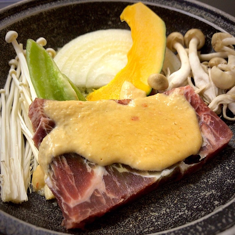 牛肉の味噌陶板焼き(花見屋 )