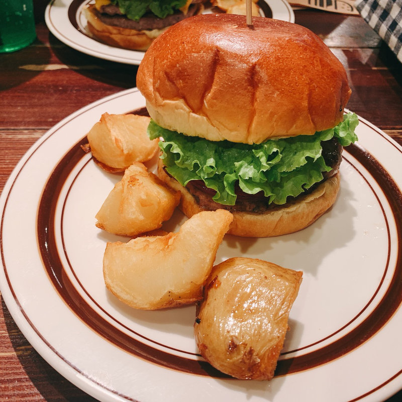 ハンバーガー＋ポテト、ドリンク(ヴィレッジヴァンガードダイナー荻窪店)