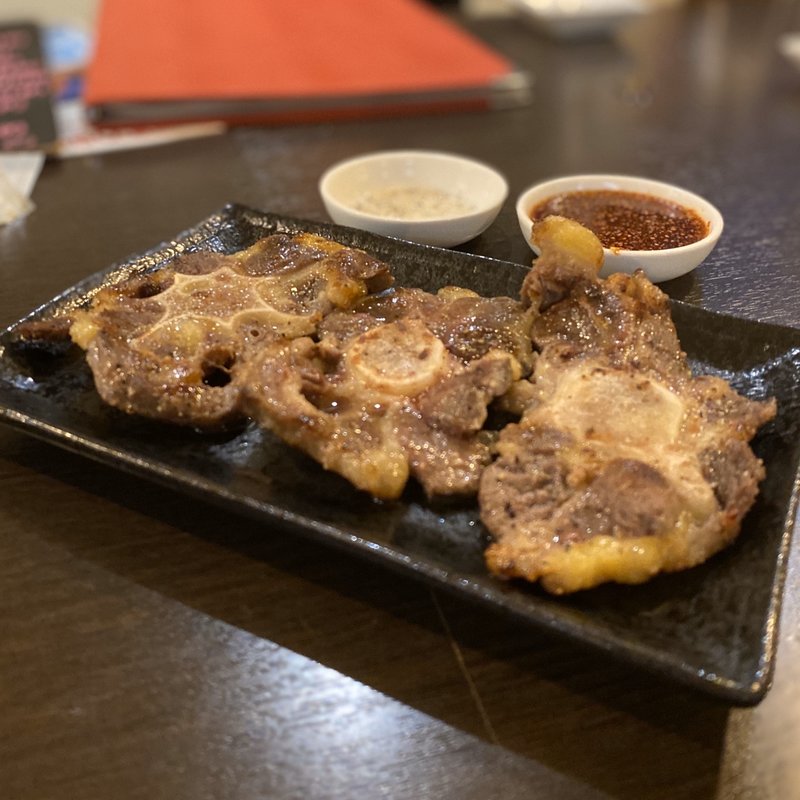 霜降りテールの焼肉(Lucca)