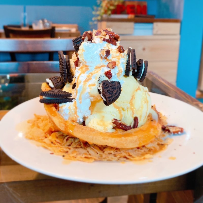 ワッフル(oreo cookie & caramel nuts)(木製ロケット)