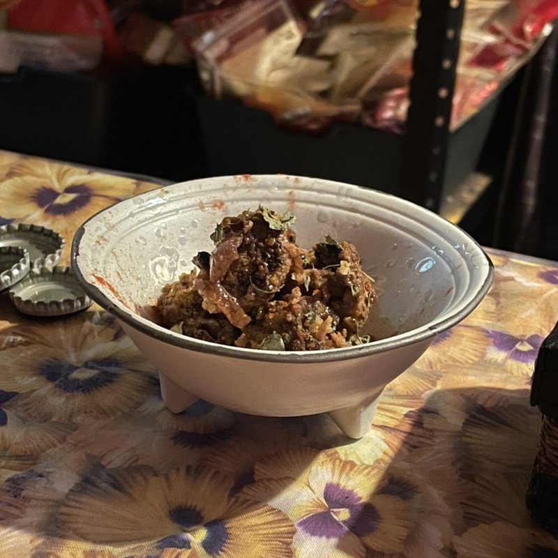 ヤゲン軟骨スパイス炒め(アマゾネスブッチャー)