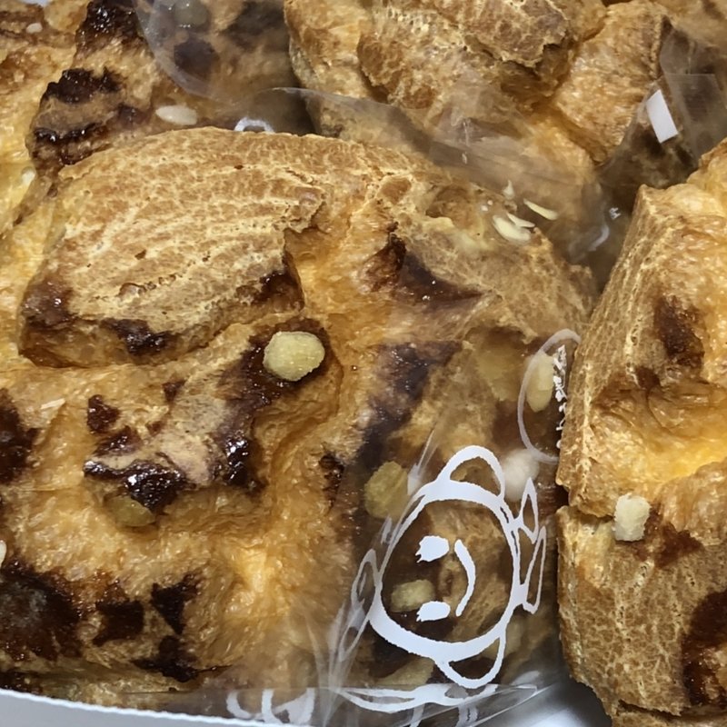 パリッとシュー(たまごハウス 本店)