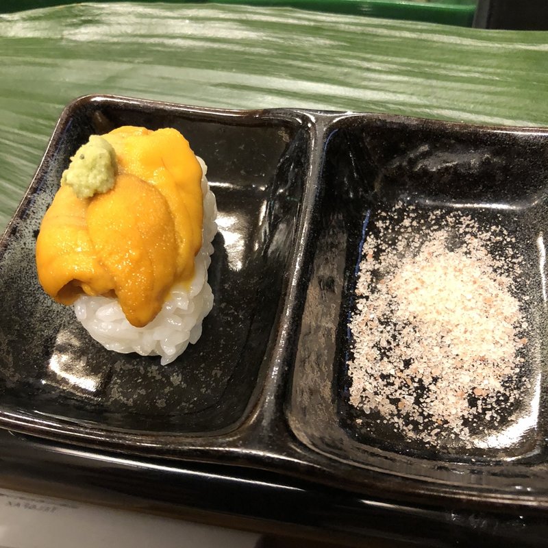 うに(すしの鮮昇 函館朝市店 （スシノセンショウ）)
