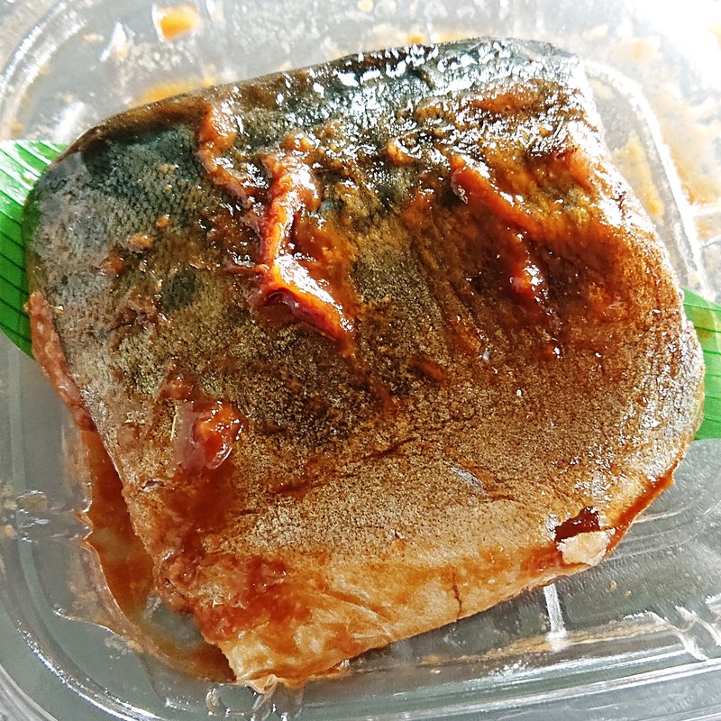 三陸産さばの味噌煮(おむすび権米衛ファーマーズキッチンセレオ八王子北館)