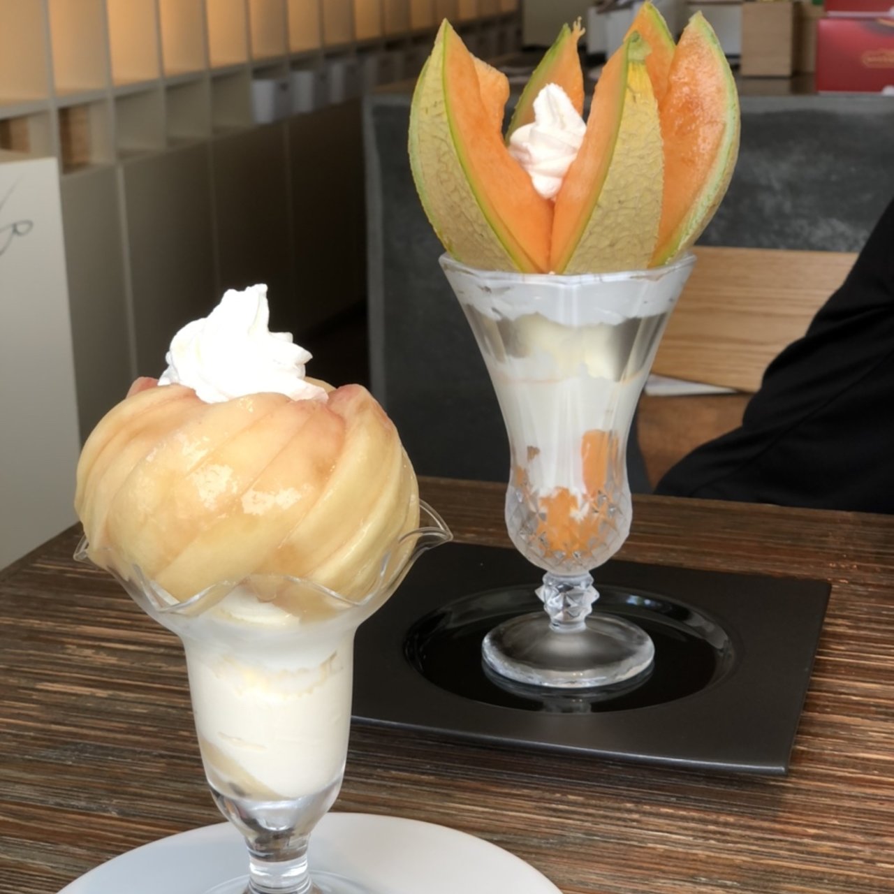 桃のパフェ Prince Of The Fruit プリンス オブ ザ フルーツ の口コミ一覧 おいしい一皿が集まるグルメコミュニティサービス Sarah