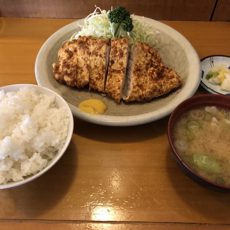 とんかつ定食(とんかつ専門店 かつよし)