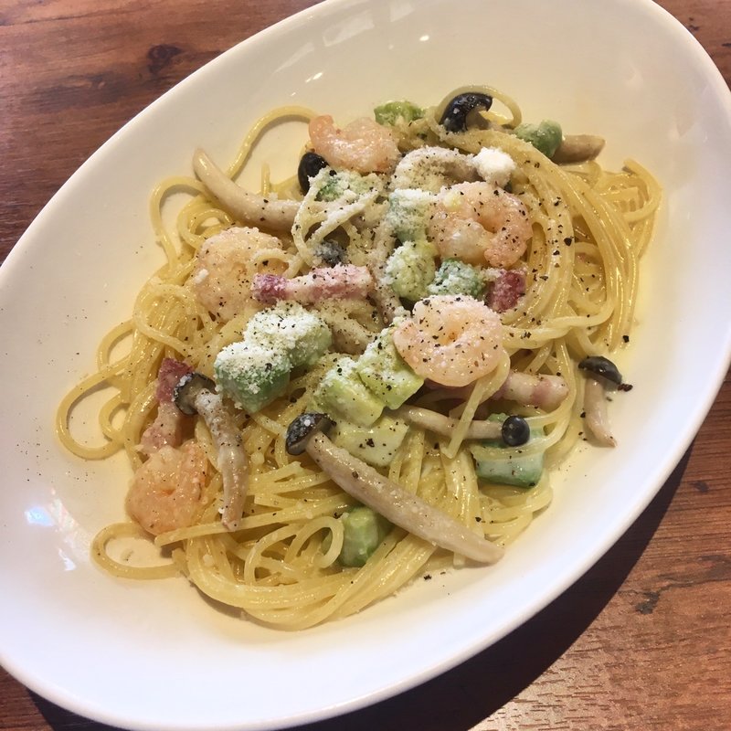 エビとアボカドのクリームソース(ジョリーパスタ 福岡石丸店)