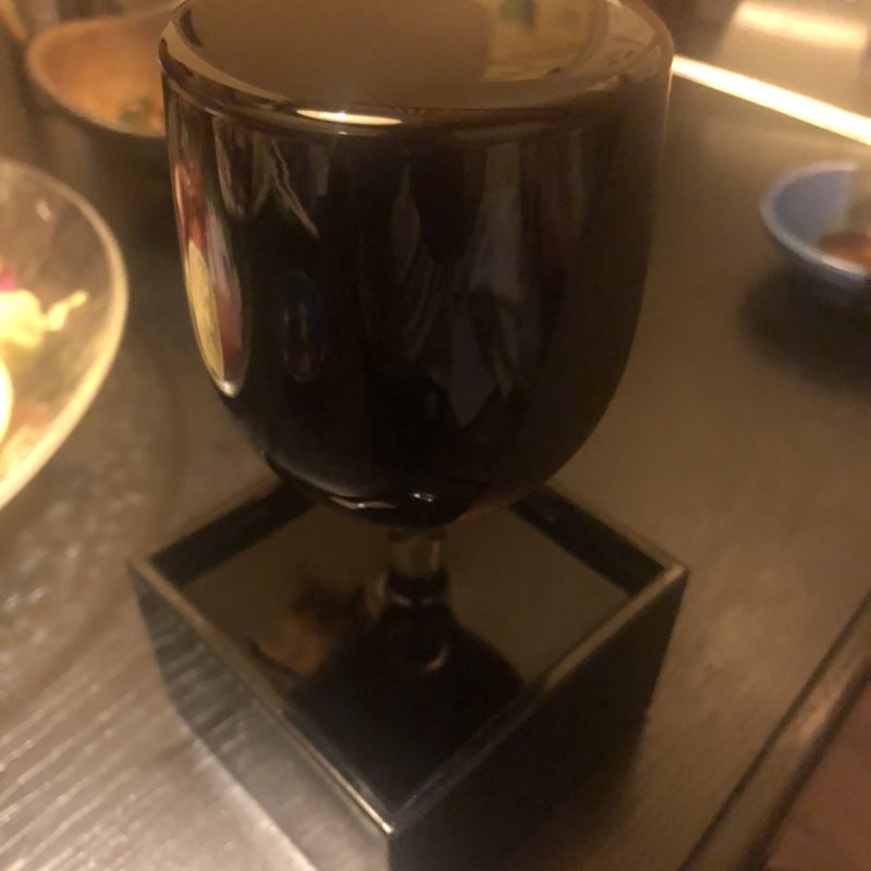 溢れ赤ワイン(あらた)