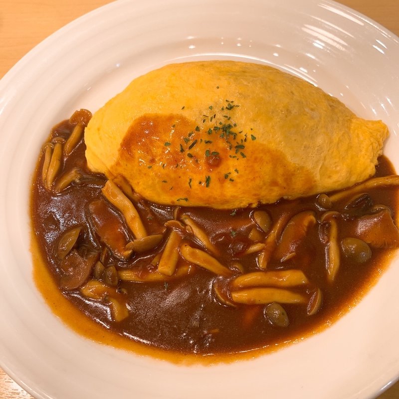 キノコのハヤシソースオムライス(ポムの樹 府中くるる店)