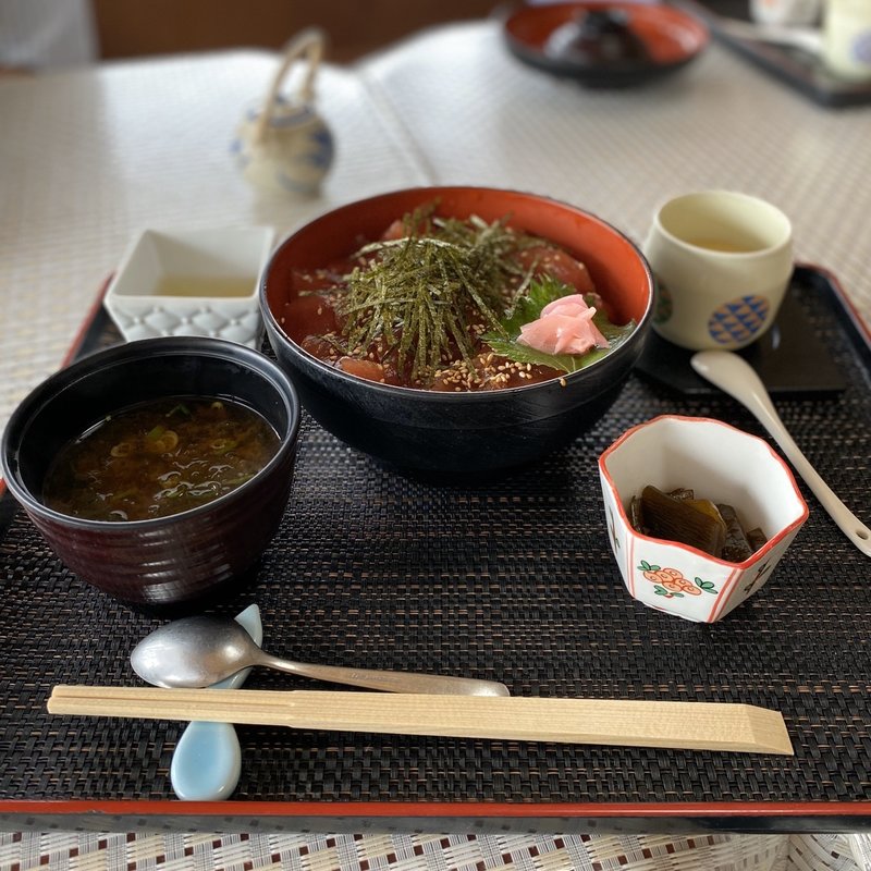 かつおてこね寿司(みやま亭)