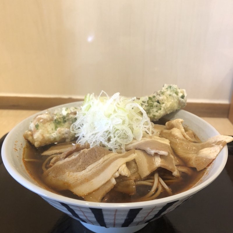 辛い肉そば(きまぐれ)＋天ぷら(田そば （デンソバ）)