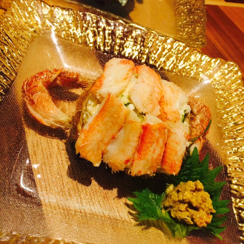 毛ガニ一杯まるまるサラダ(中洲流)