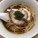 醤油らぁ麺(らぁ麺 はやし田 武蔵小杉店)