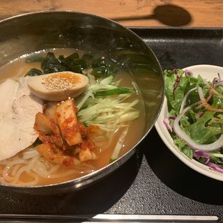 こだわりの冷麺(五韓満足 田町店 （ゴカンマンゾク）)