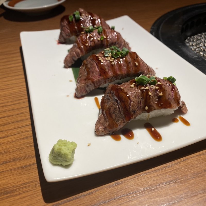 (焼肉・ホルモン料理 とらじ亭 神田店)