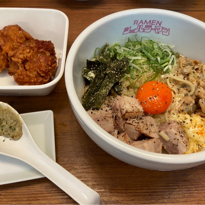 貝混ぜイエロー(貝出汁戦隊シェルラーマン)