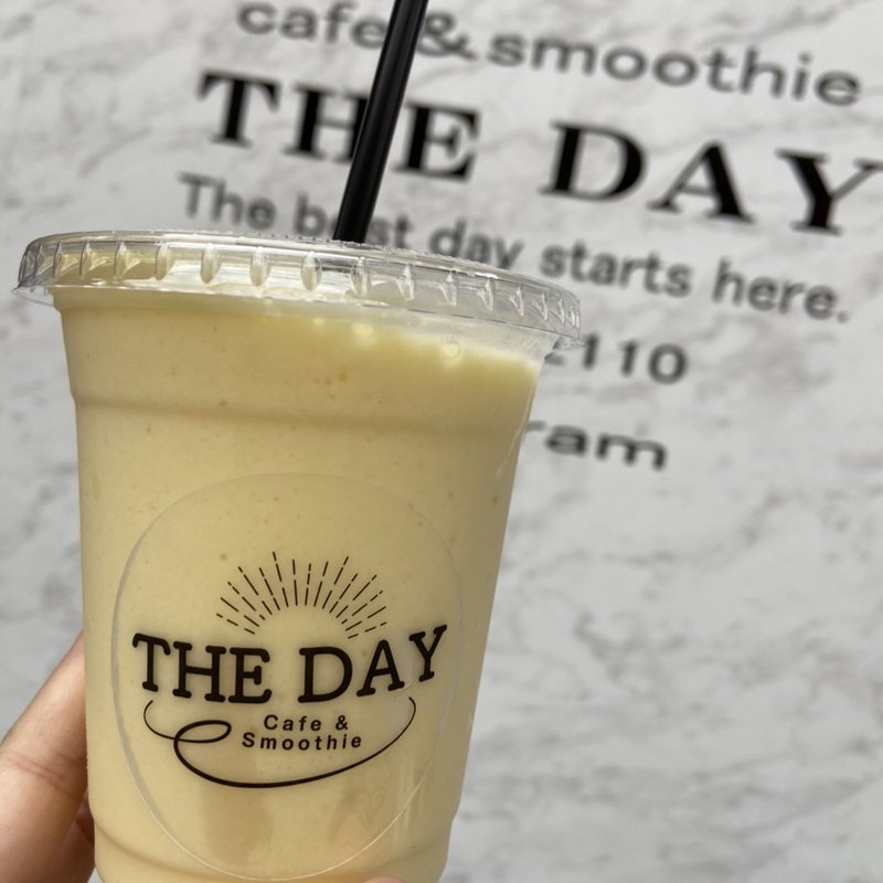 マンゴーパインゴールデンスムージー(THE DAY 関大前)