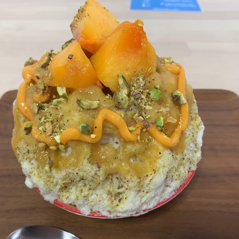 柿チェダーピスタチオ(かき氷専門店SANGO)