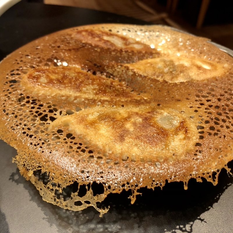 羽根つき焼き餃子(點心飲茶酒館 祥門)