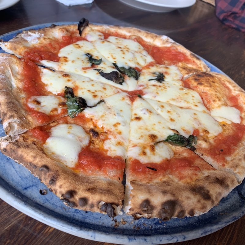 マルゲリータ(ラ・ロカンダ・デル・ピットーレ （PIZZERIA La locanda del pittoria）)