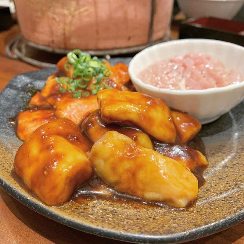 ホルモン盛り合わせ(牛の涎)