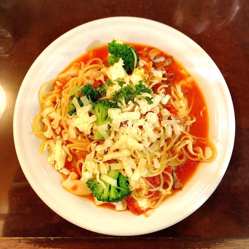 まかないトマトソース 小エビ イカ ブロッコリーin(KURA 中目黒店 （クラ）)