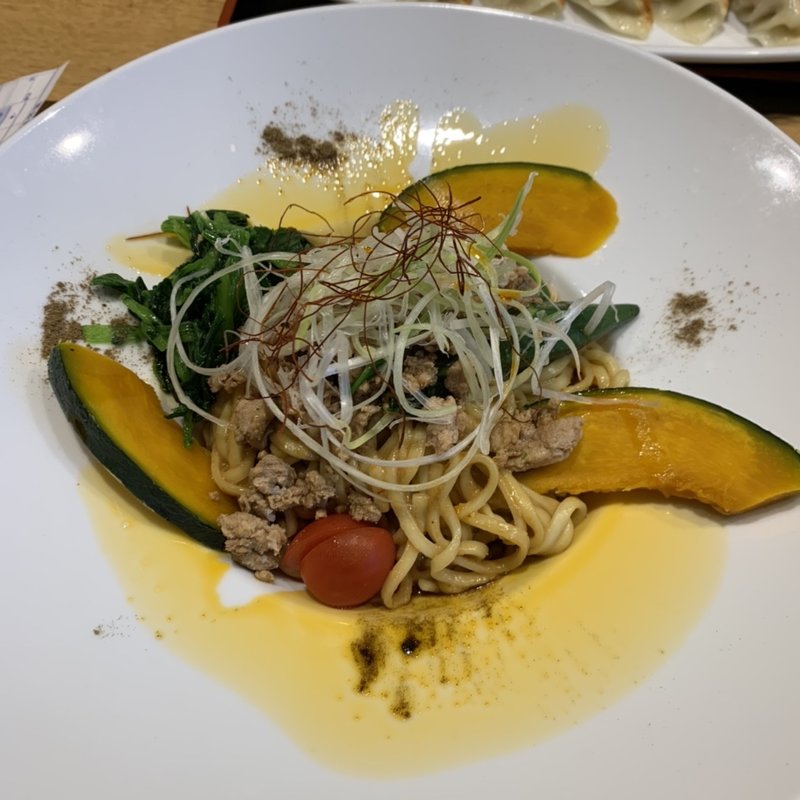 名物　汁なし坦々麺(恵比寿餃子 大豊記 五反田)