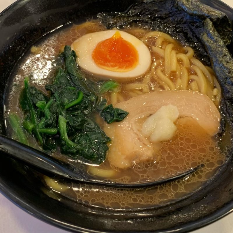 横浜家系ラーメン　豚骨醤油(はま寿司 Mr.Max湘南藤沢店 )
