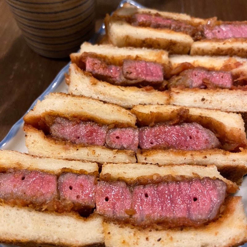 和牛の炭焼サンドイッチ(酒処てらやま)