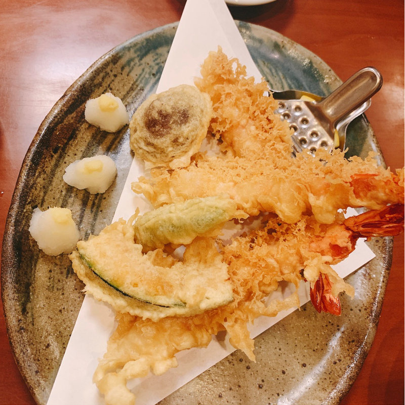 天ぷら盛り合わせ（海老２本・野菜）(薮伊豆総本店)