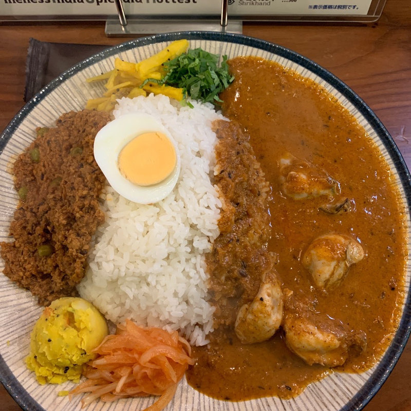 大辛チキンカレー＆キーマカレーライス