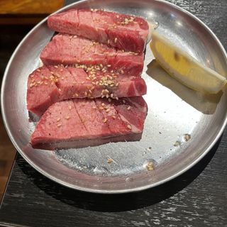 厚切りタン(焼肉ホルモン 閻魔)