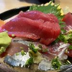 海鮮丼(板前寿司 新橋店)