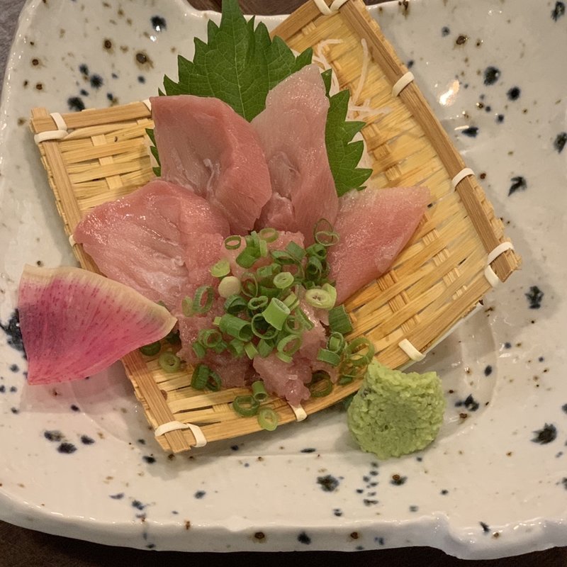 鮪脳天刺し(おかってや 築地店)