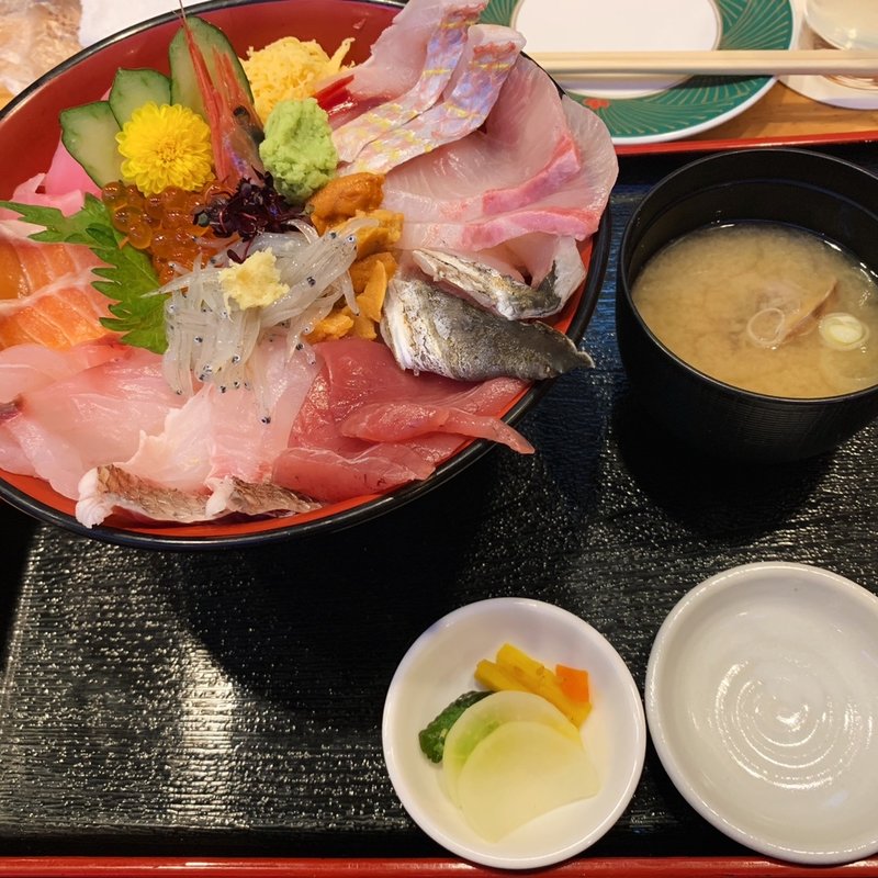 豪快漁師丼(季魚喜人)