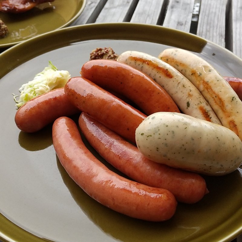 ソーセージ盛り合わせ(猿倉山ビールバー)