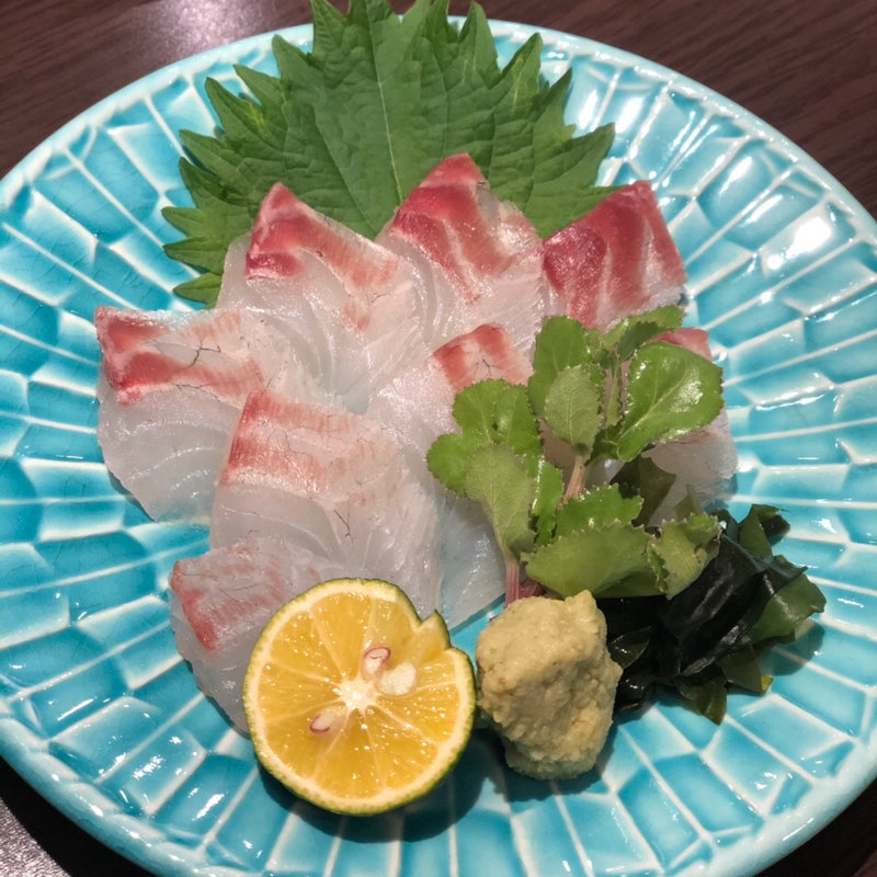 あいご刺身(キッチン酒場 こぶた )