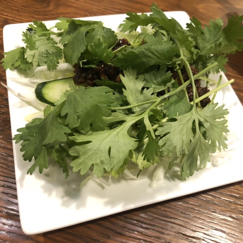 肉味噌パクチー(金満食堂)