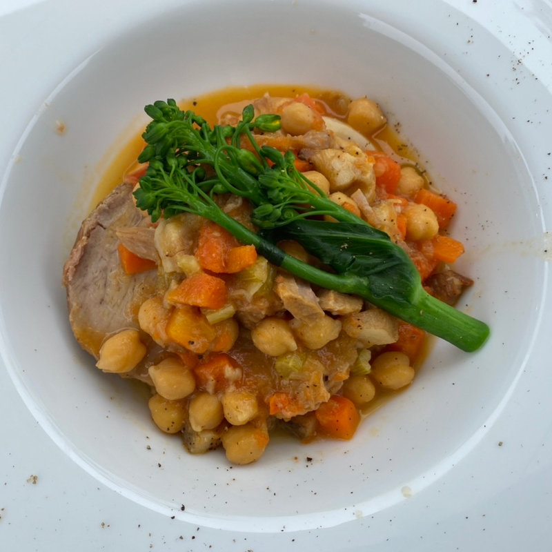 豚肩肉ひよこ豆と香味野菜の煮込み(サンデーベーク569)