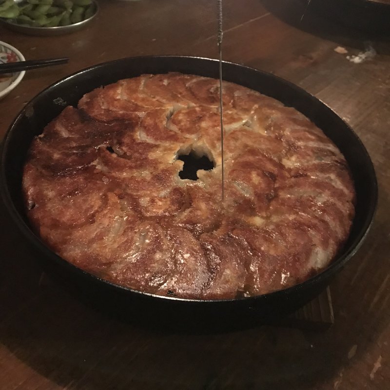 鉄鍋餃子(屋台屋 博多劇場 成田店)