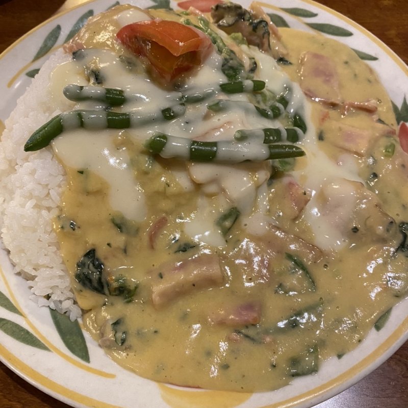 カキとほうれん草のカルボライス(レストランろかーれ )