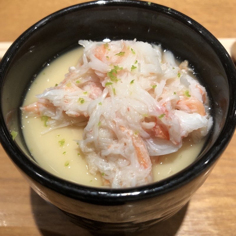 穴子出汁の小柱・ずわい蟹入り茶碗蒸し(鮨いさお)